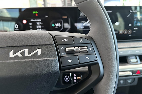 Kia EV4 17 of 23
