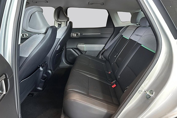 Kia EV4 11 of 23