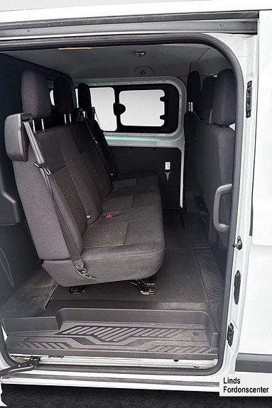 Ford Transit Custom 5 of 6