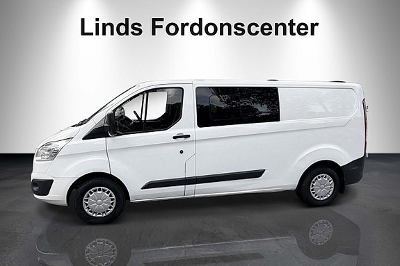 Ford Transit Custom 2 of 6