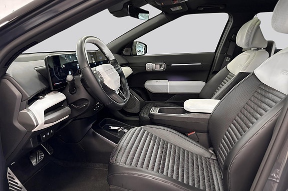 Kia EV4 8 of 14