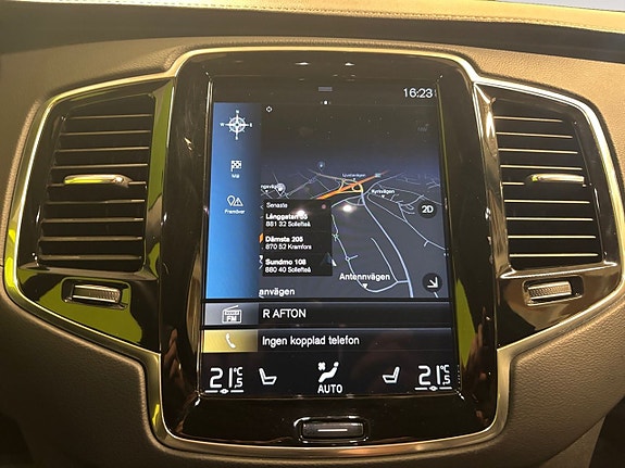Volvo XC90 17 of 26
