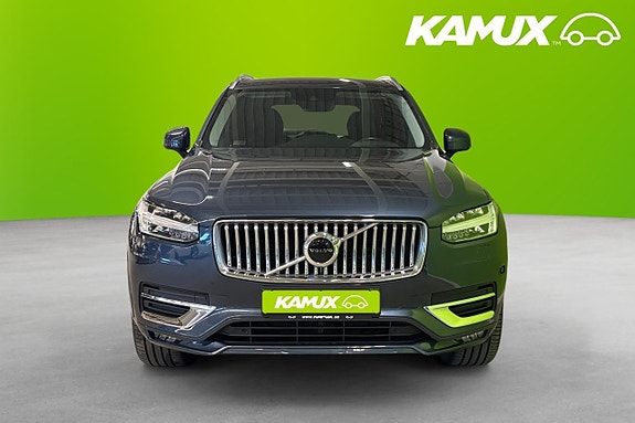 Volvo XC90 6 of 26