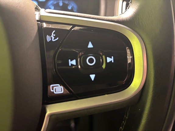 Volvo XC90 26 of 26