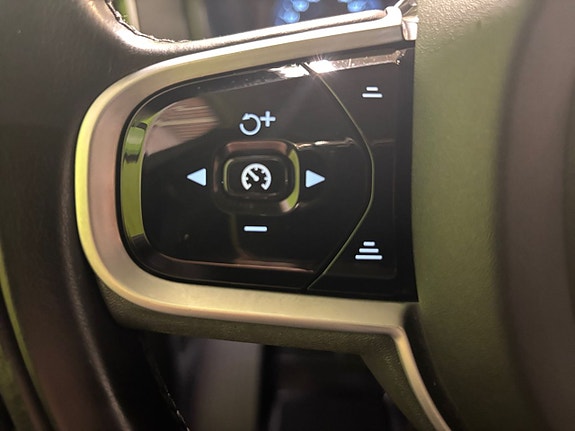 Volvo XC90 25 of 26