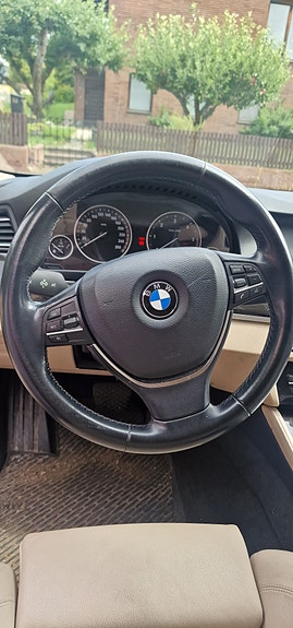 BMW 520d 11 of 12