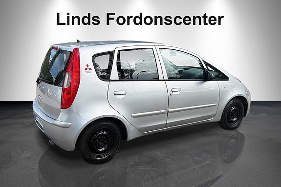 Mitsubishi Colt 4 of 6