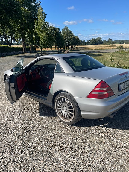 Mercedes-Benz SLK230 5 of 5