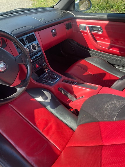 Mercedes-Benz SLK230 4 of 5