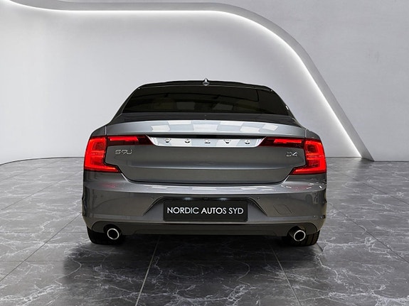 Volvo S90 5 of 26