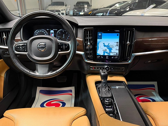 Volvo S90 11 of 26