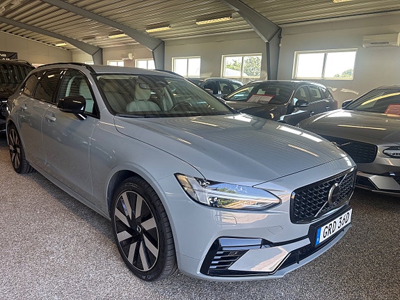 Volvo V90 10 of 12
