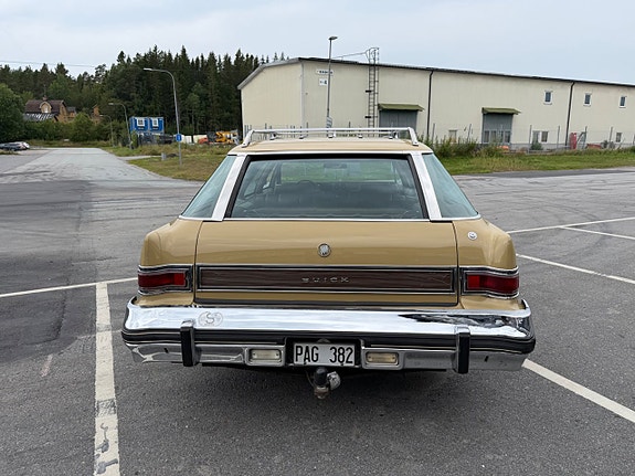 Buick Estate 5 of 17