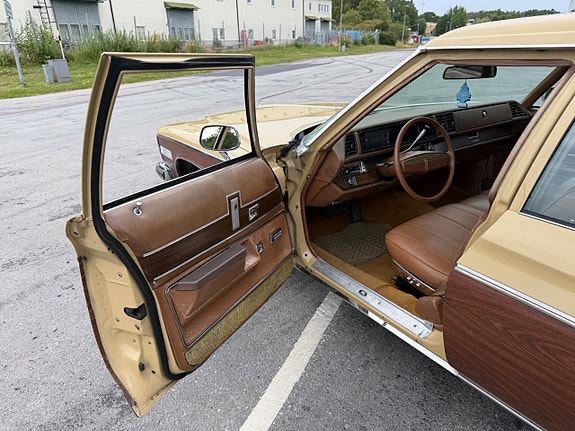 Buick Estate 8 of 17
