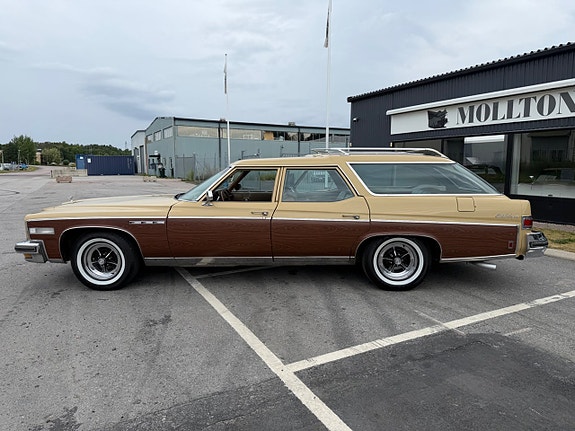 Buick Estate 7 of 17
