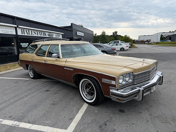 Buick Estate 3 of 17
