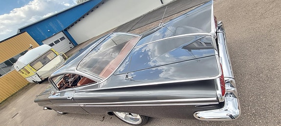 Chevrolet Impala 3 of 10