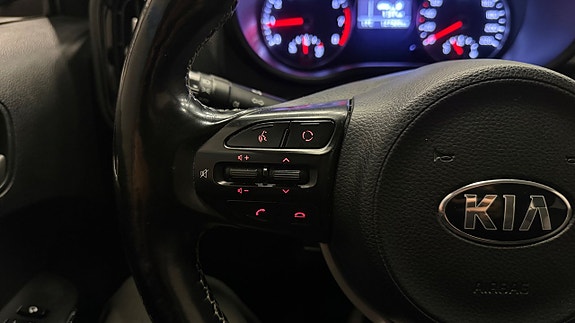 Kia Picanto 24 of 26