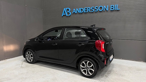 Kia Picanto 7 of 26