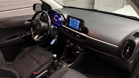 Kia Picanto 16 of 26