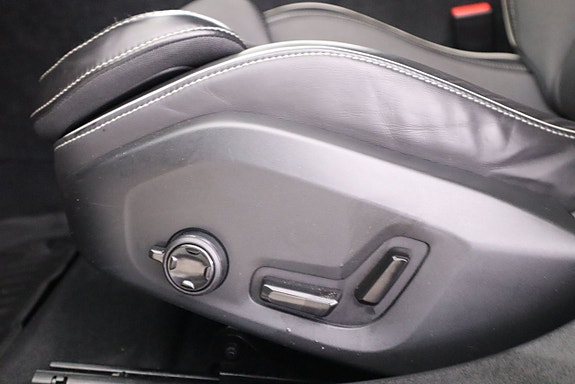 Volvo S60 14 of 24