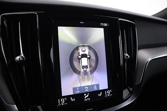 Volvo S60 20 of 24