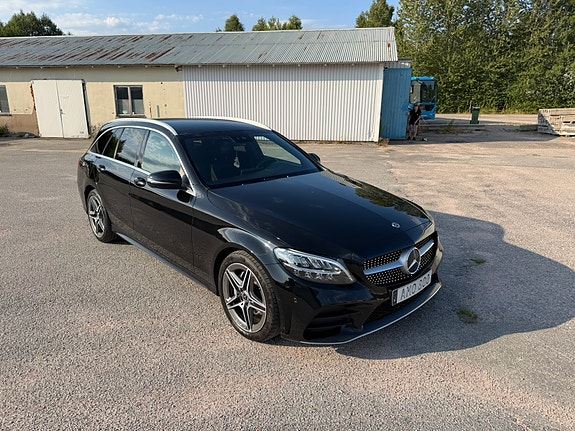 Mercedes-Benz C200 3 of 10