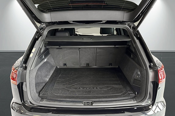 Volkswagen Touareg 18 of 30