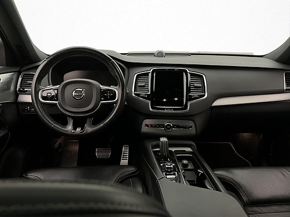 Volvo XC90 17 of 30