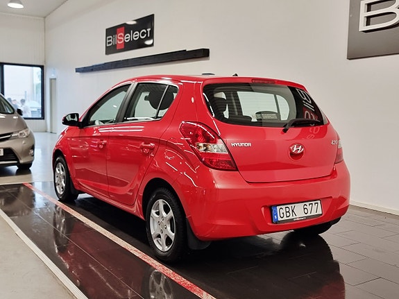 Hyundai i20 12 of 19