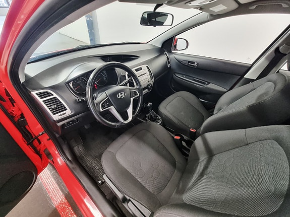 Hyundai i20 7 of 19