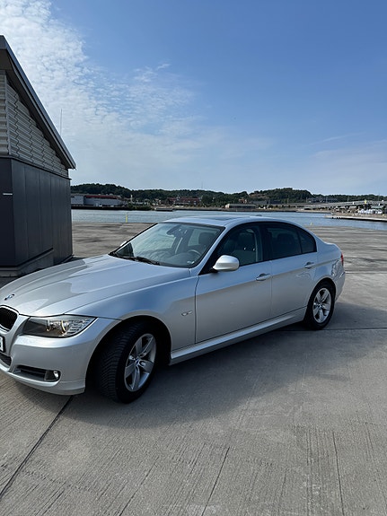 BMW 318d 8 of 12