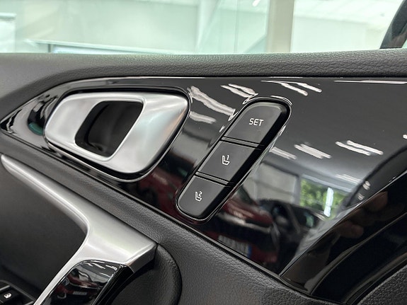 Kia XCeed 21 of 30