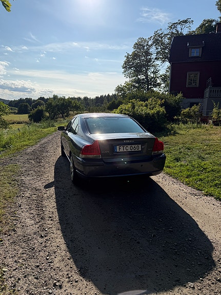 Volvo S60 3 of 7