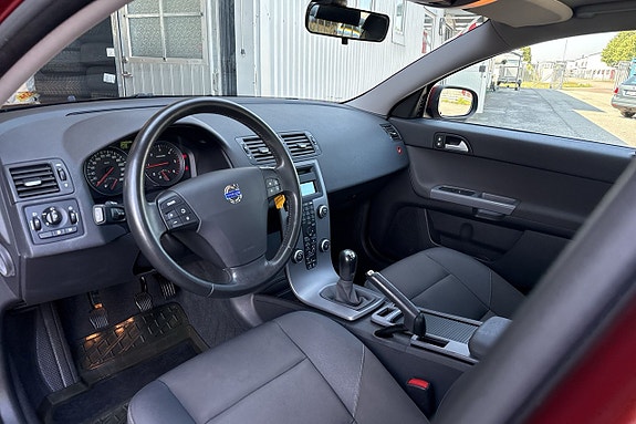 Volvo S40 14 of 21
