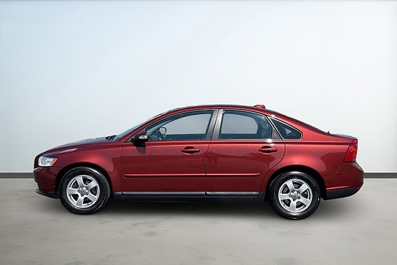 Volvo S40 2 of 21