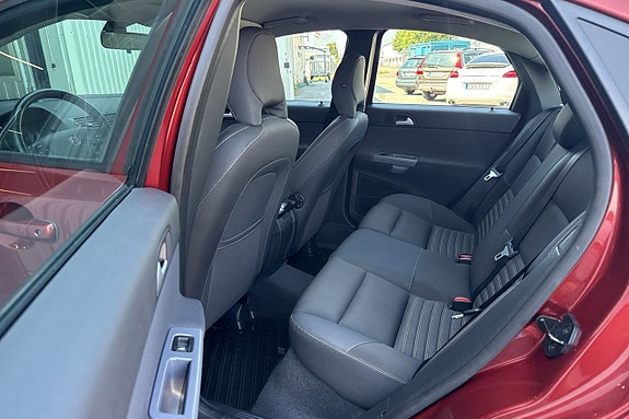 Volvo S40 16 of 21