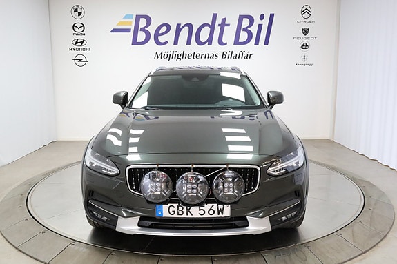 Volvo V90 Cross Country 3 of 25