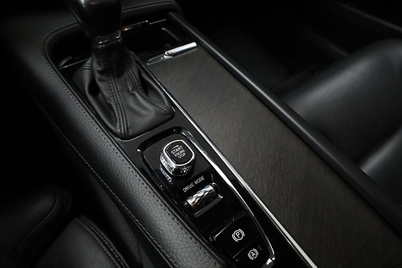 Volvo V90 Cross Country 23 of 25