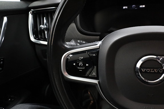 Volvo V90 Cross Country 20 of 25