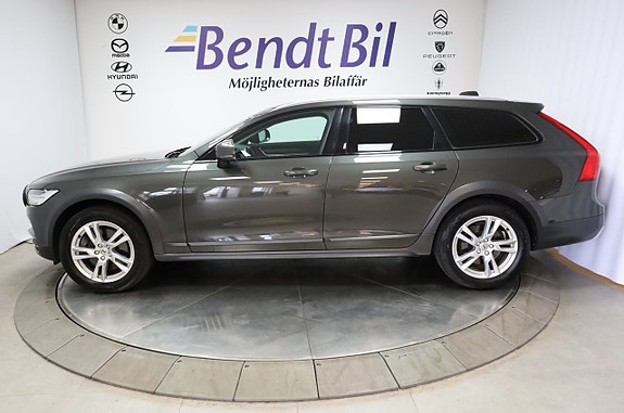 Volvo V90 Cross Country 6 of 25