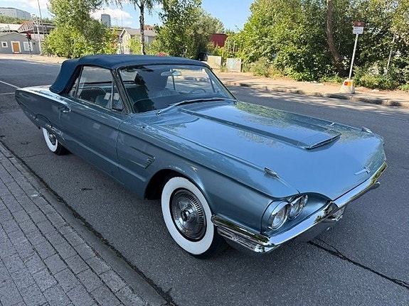 Ford Thunderbird