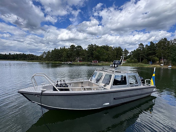 Tärnskär T25 Mercury V8 F250 INBYTE Anytec 750 SPD 2 of 9