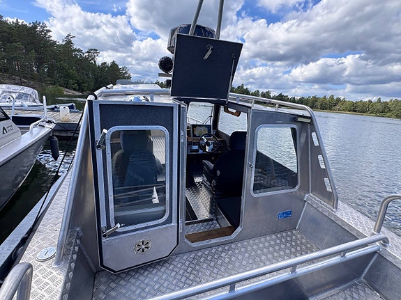 Tärnskär T25 Mercury V8 F250 67 gångtimmar 9 of 9