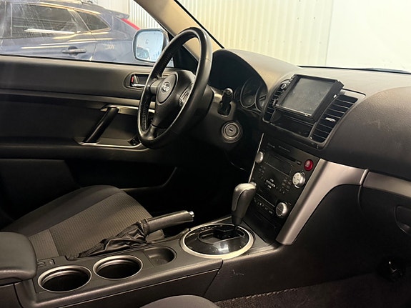 Subaru Outback 22 of 30