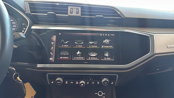 Audi Q3 9 of 14