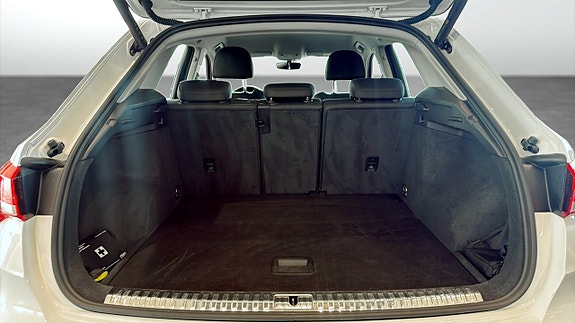 Audi Q3 12 of 14