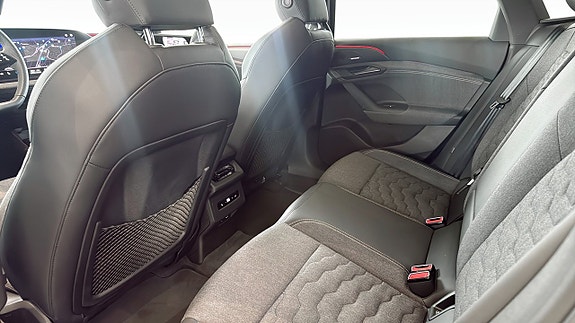 Audi A6 11 of 20