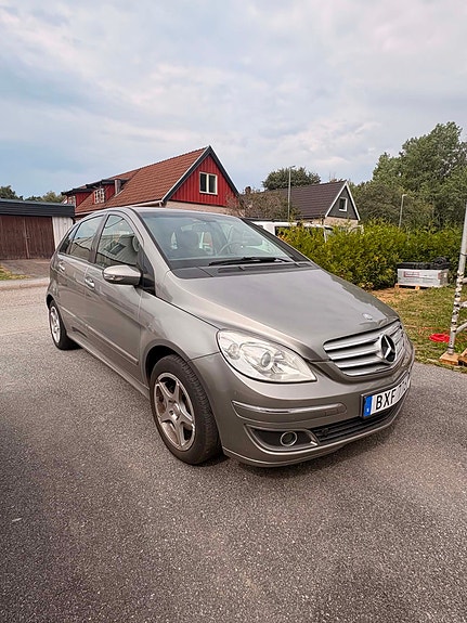 Mercedes-Benz B170 14 of 15