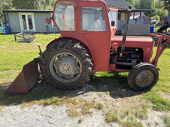 Traktor MASSEY FERGUSON 30 inkl kärra och utrustning 5 of 6